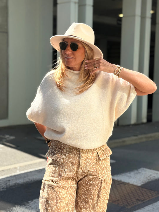 Pull beige simple