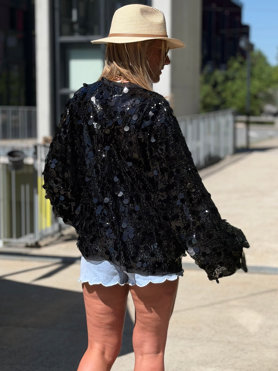 Gilet pailletée en Noir V11166