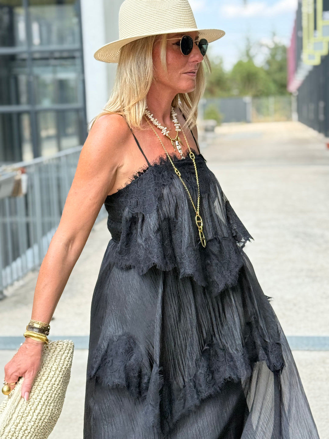 Robe volant dentelle Noir 9706