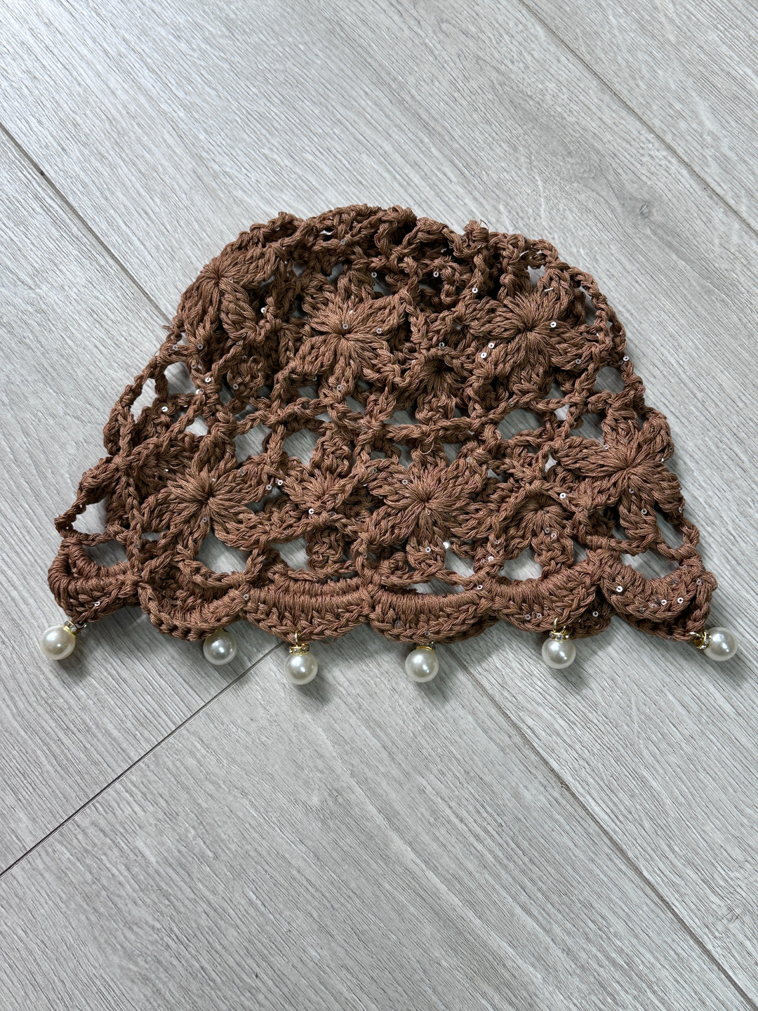 Bonnet Camel foncé perle 29552