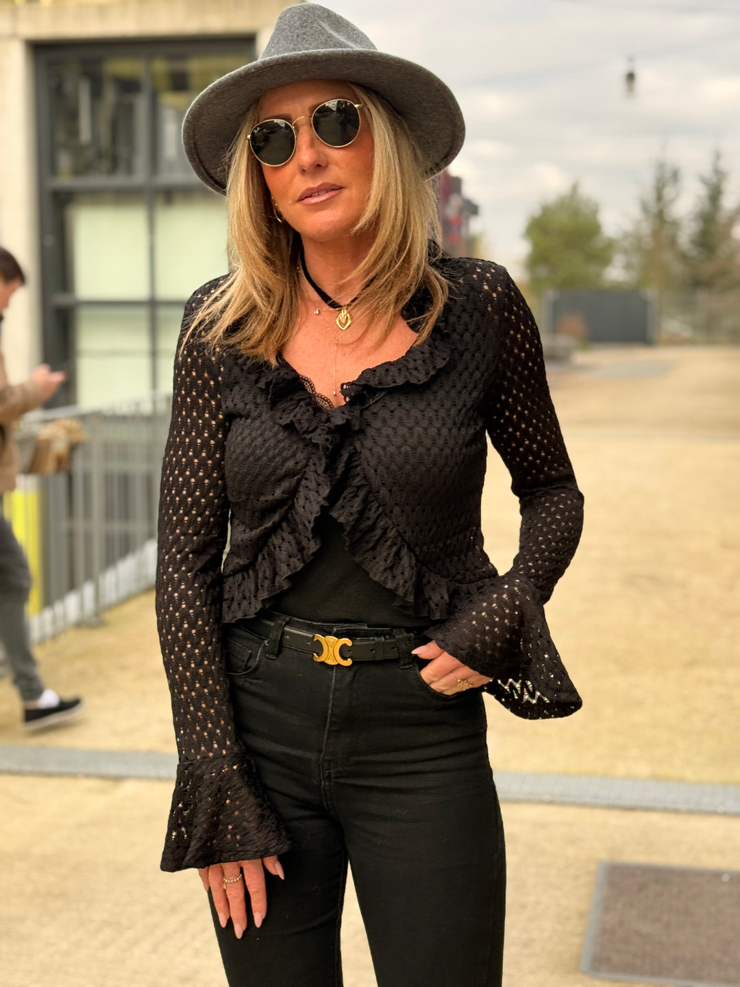 Top/gilet dentelle volant 0501