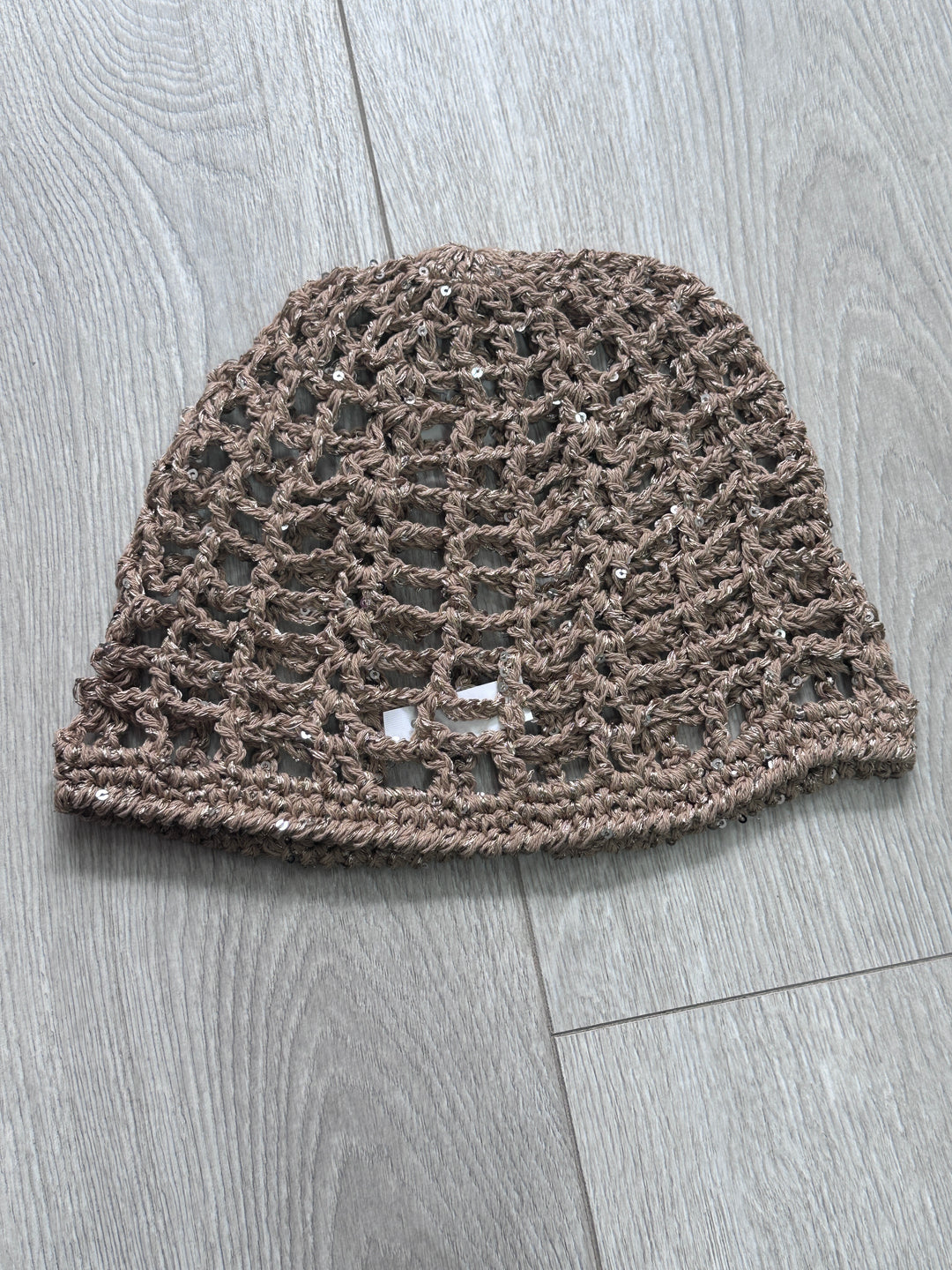 Bonnet TAUPE petits sequins 29561
