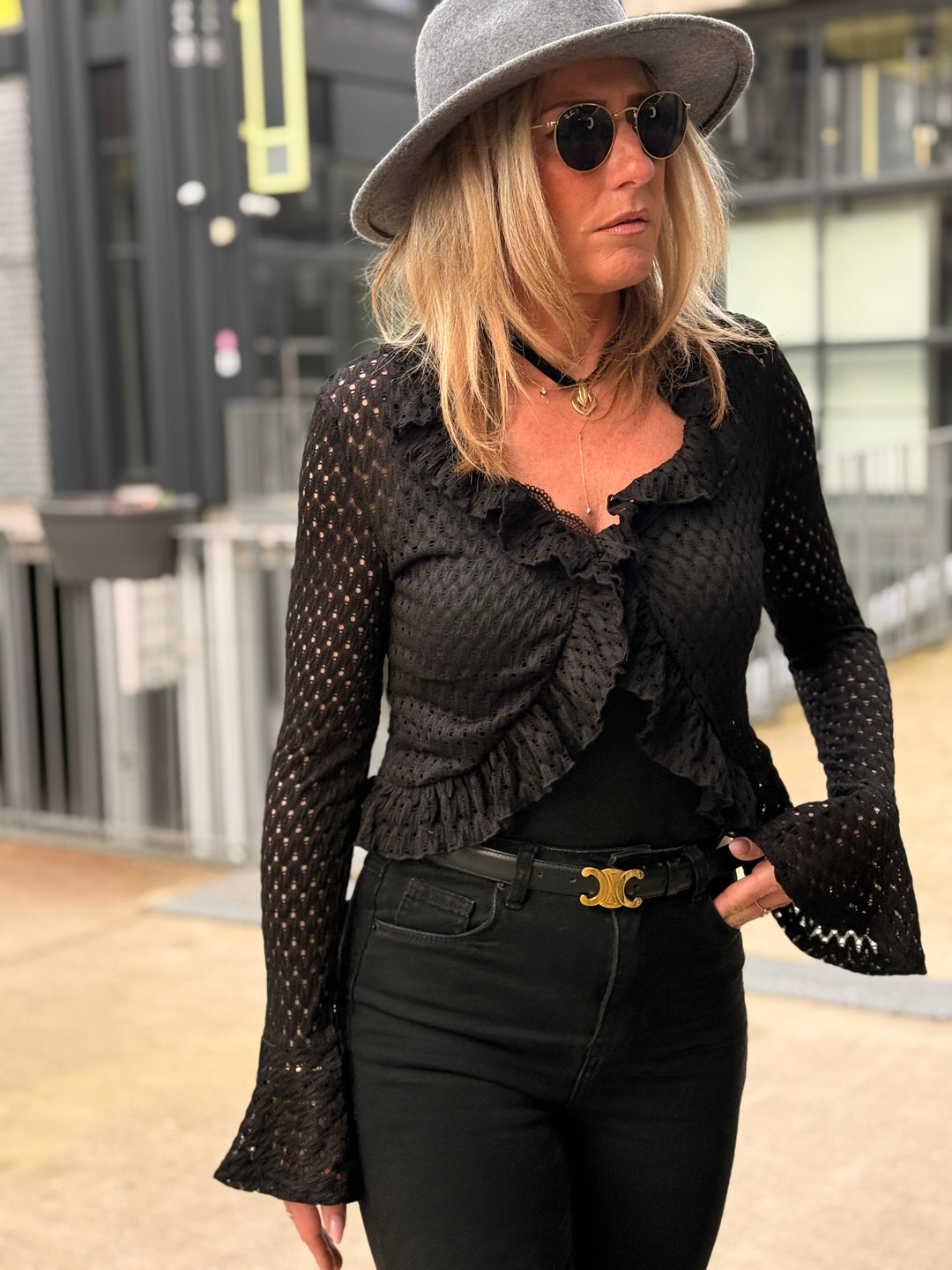 Top/gilet dentelle volant 0501