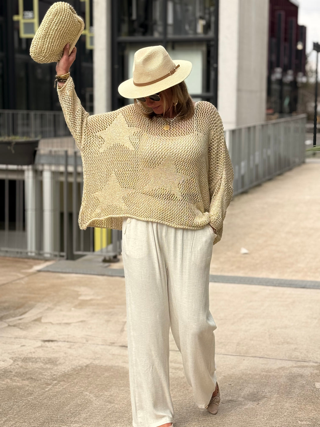 Pull crochet étoile doré