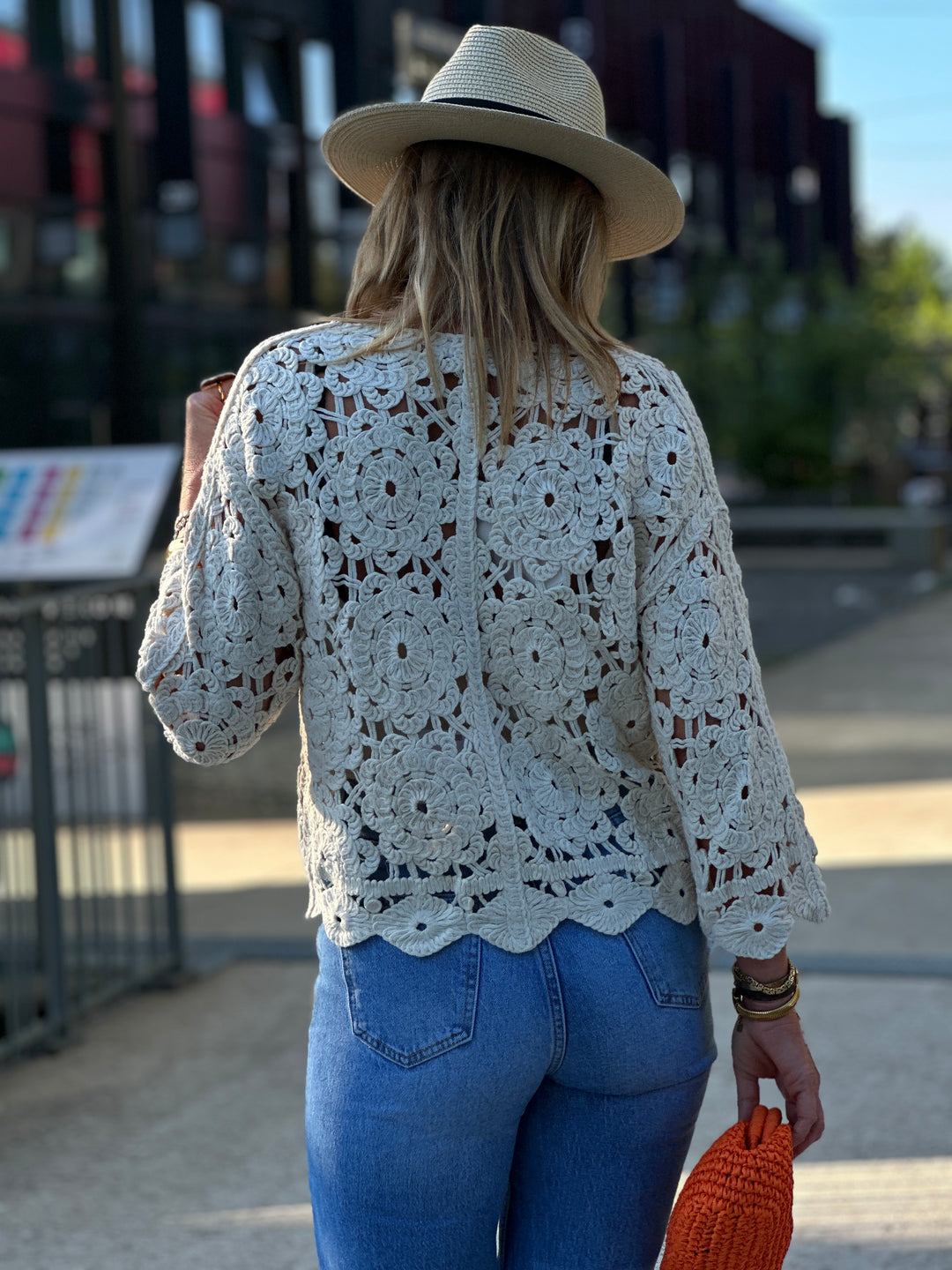 Gilet croche attaché beige