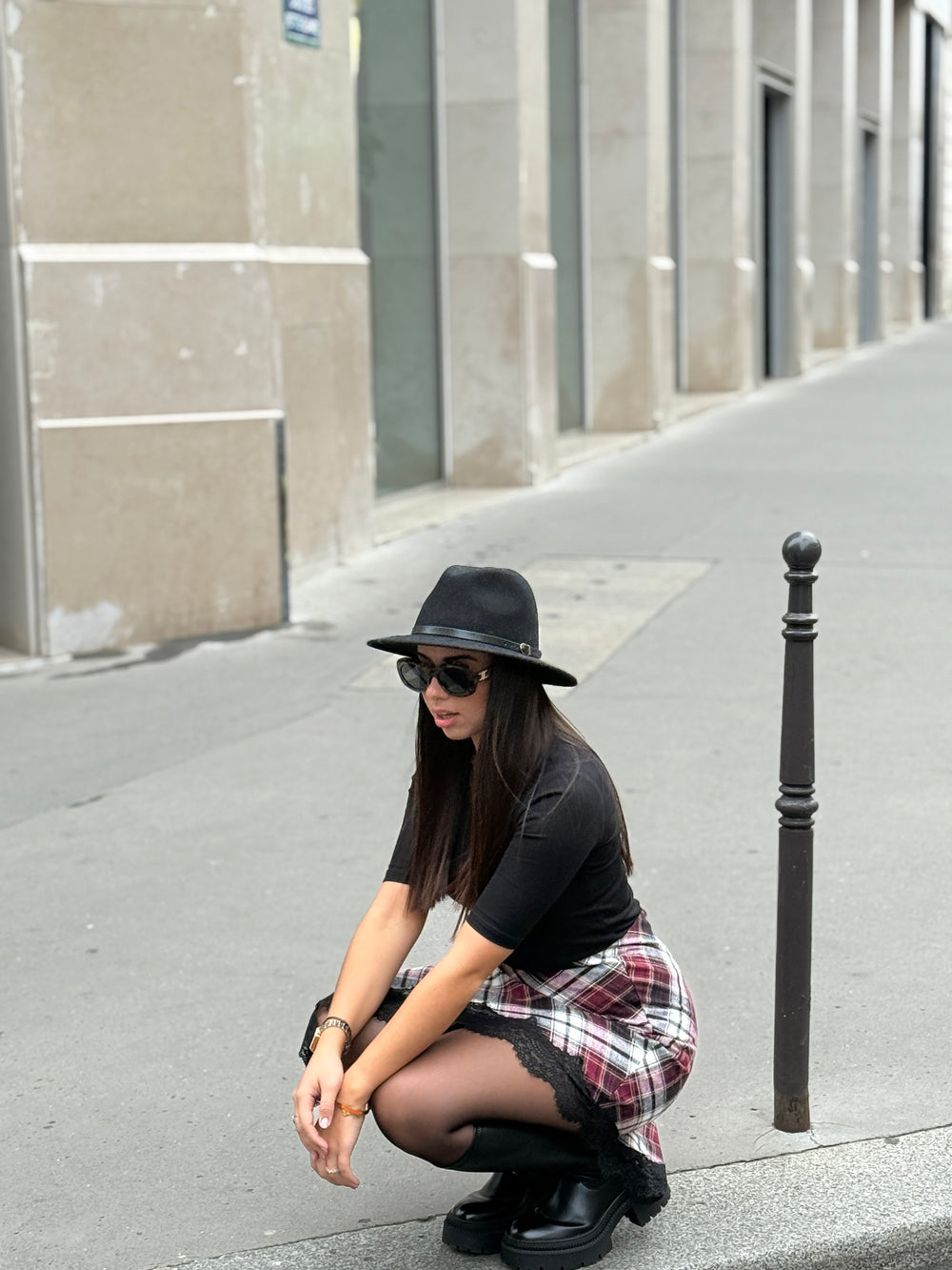 Jupe carreaux asymétrique dentelle Bordeaux/noir (precommande 5J）