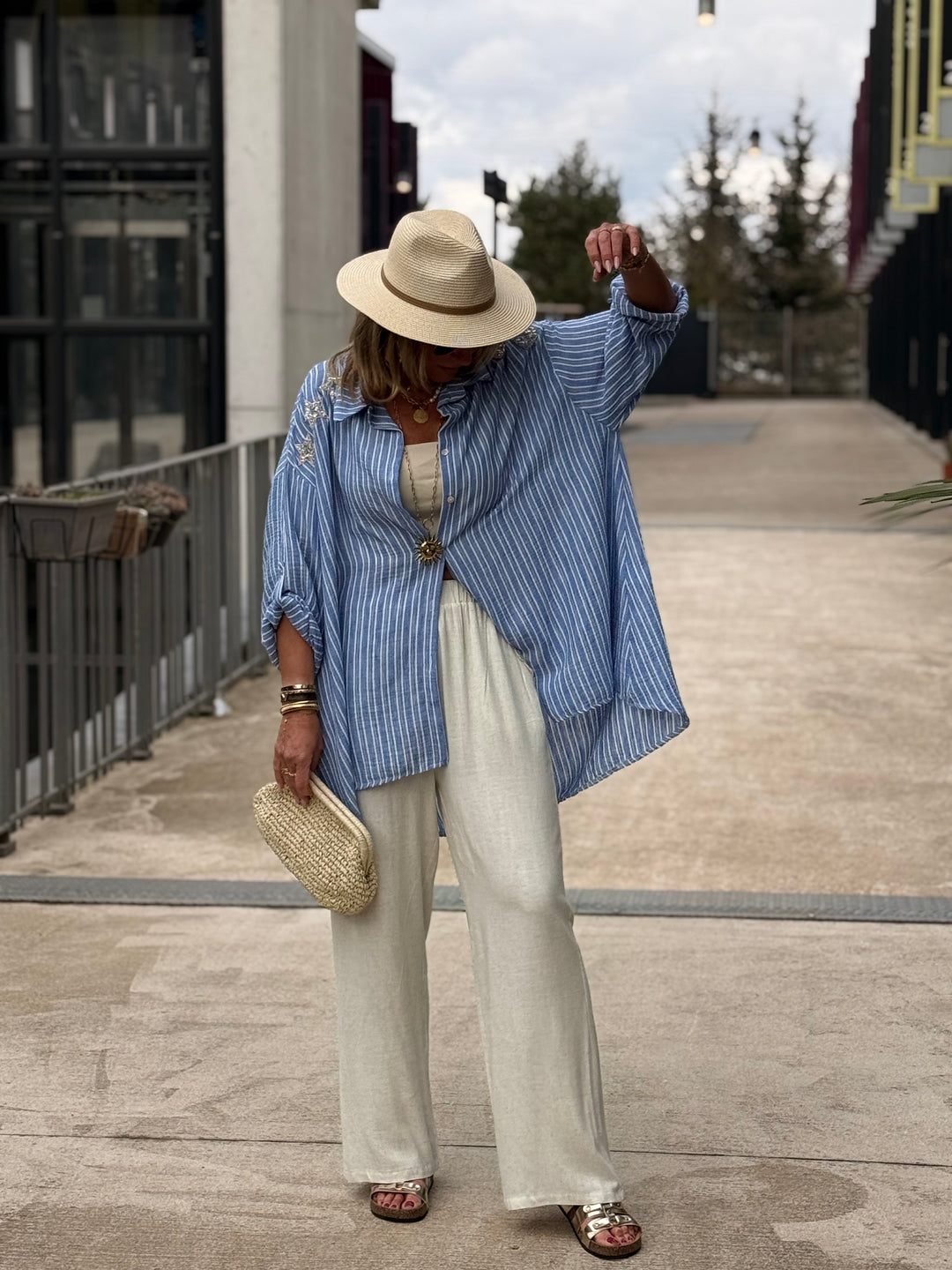 Chemise bleu rayure bijoux