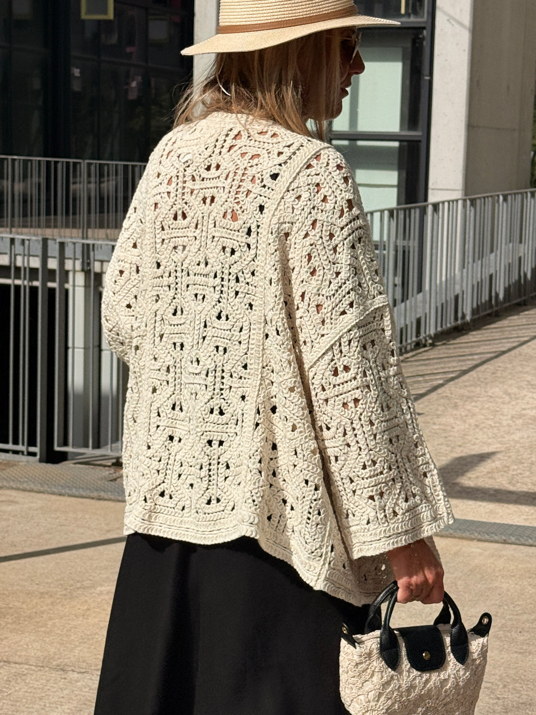 Gilet crochet aux perles beige (manches longues) 88062