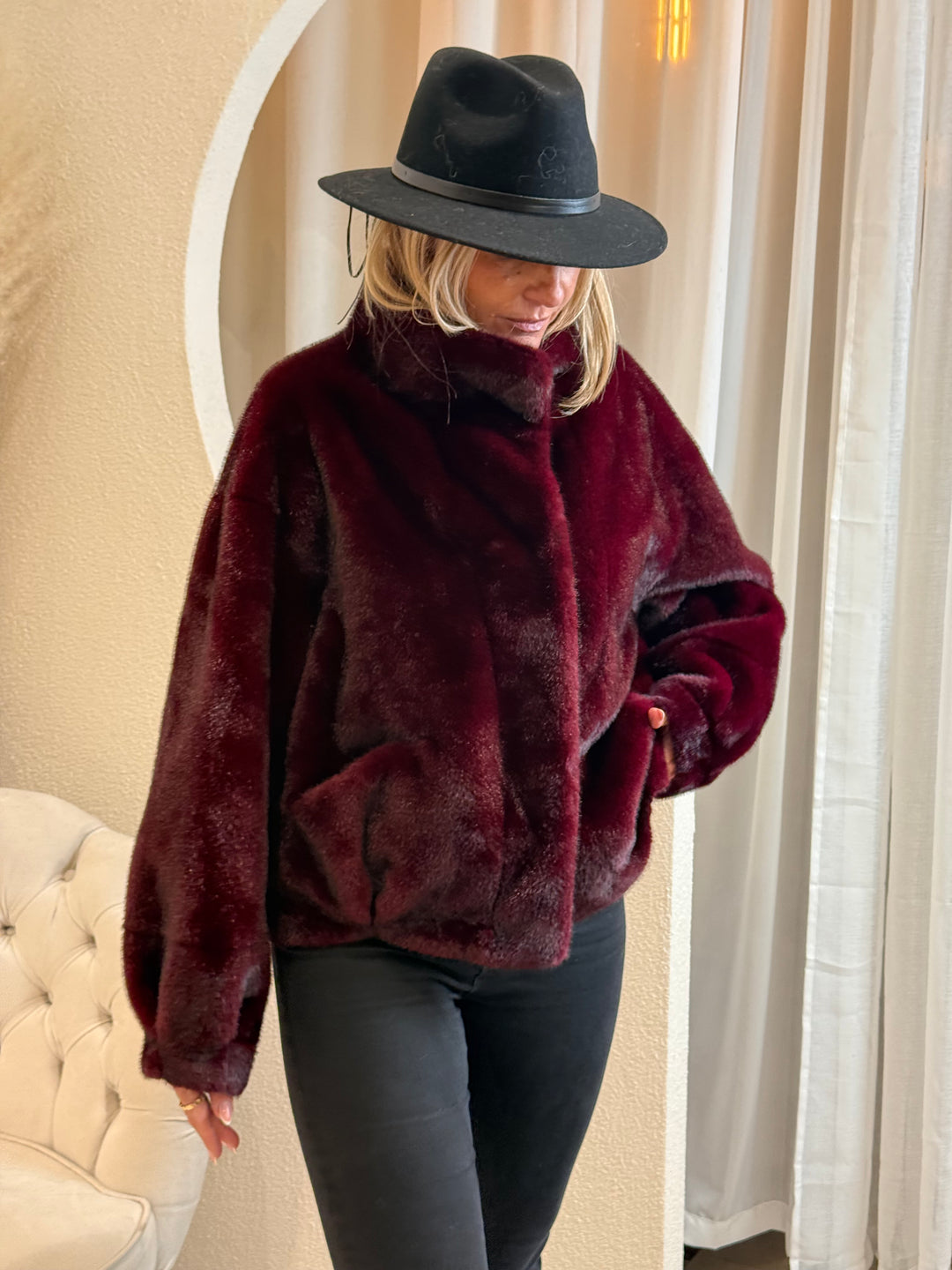 Fourrure simple poches Bordeaux 5506