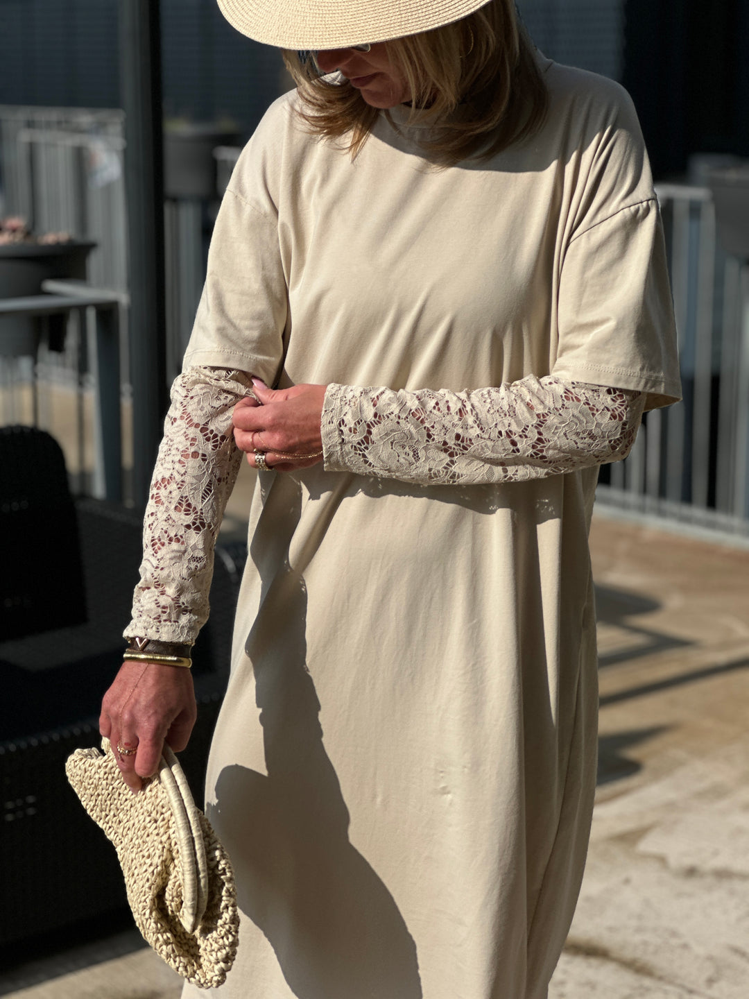 Robe longue manche dentelle