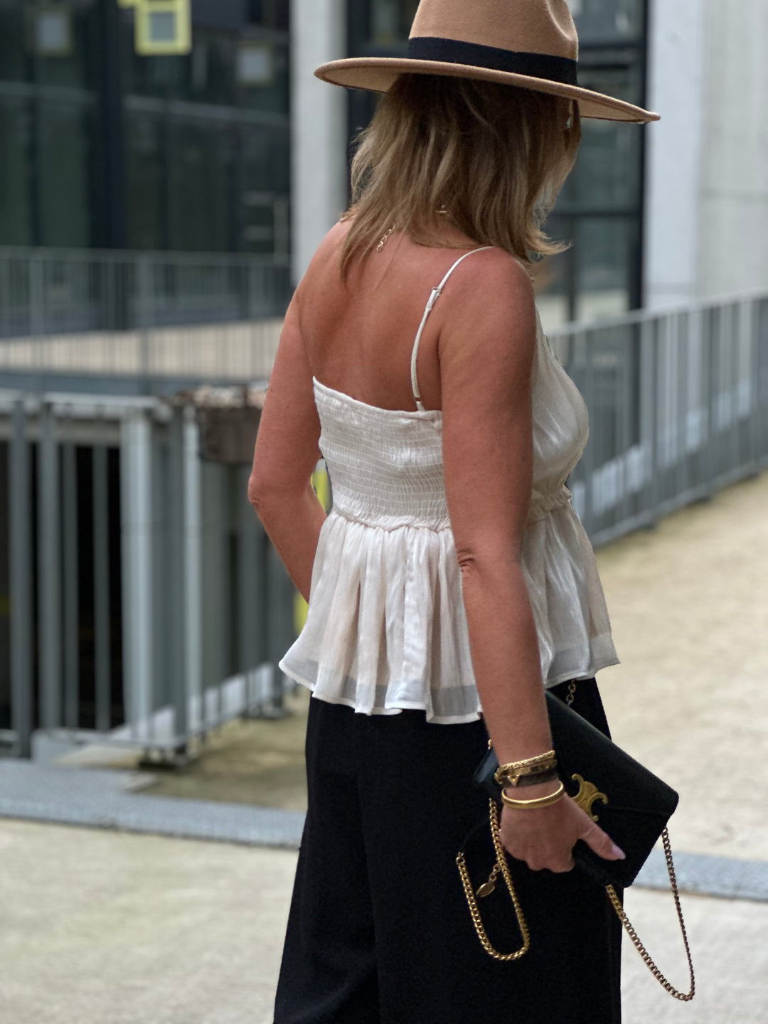 Top bustier plissé en beige /J0063