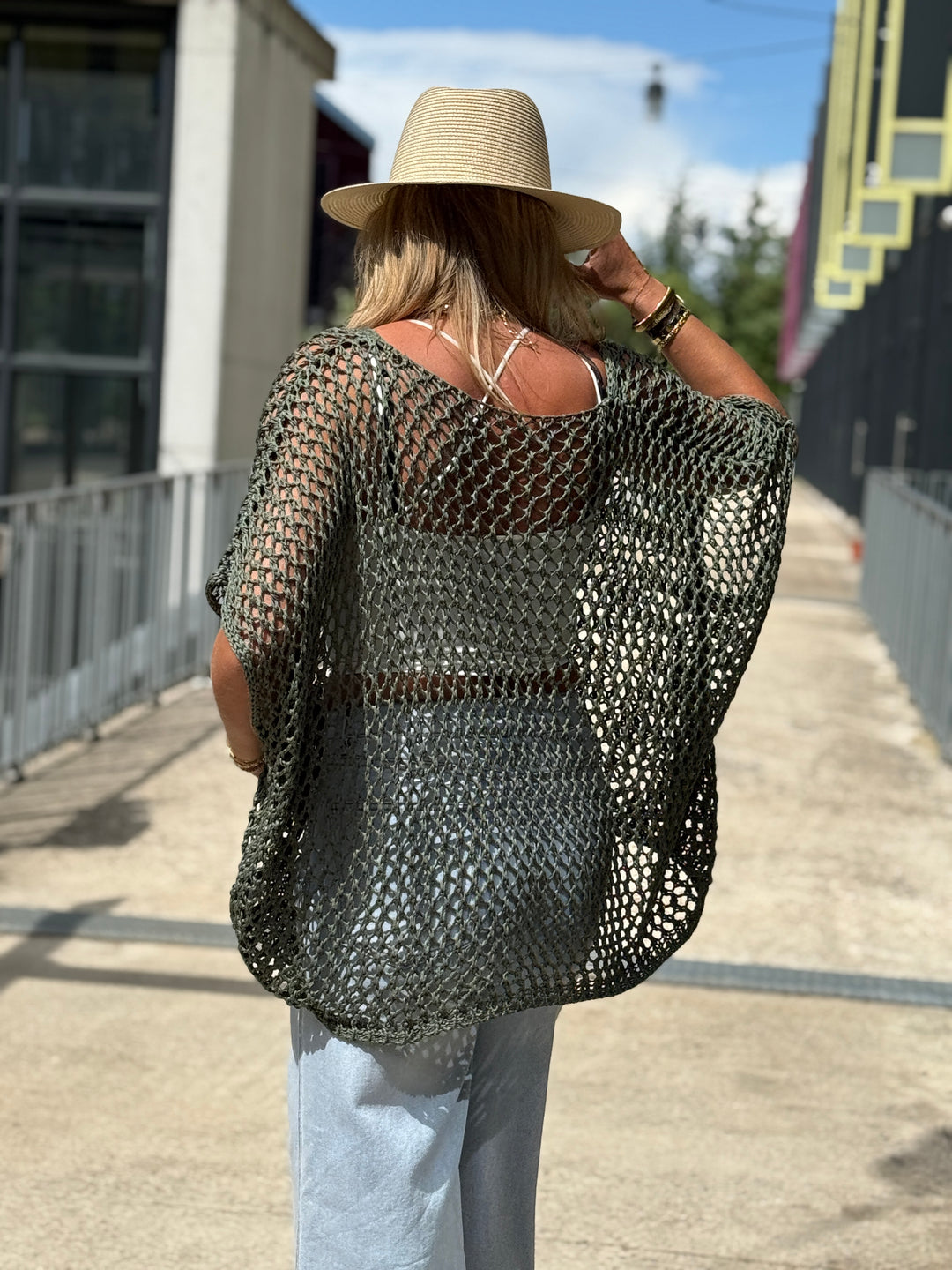 Pull crochet loose 0127