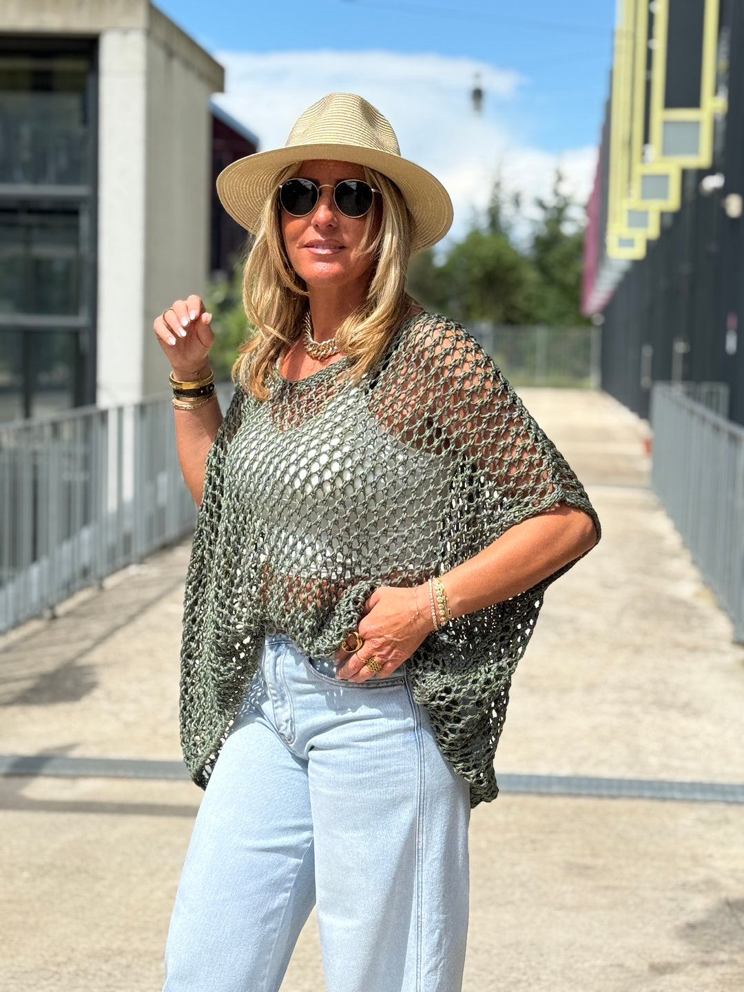 Pull crochet loose 0127