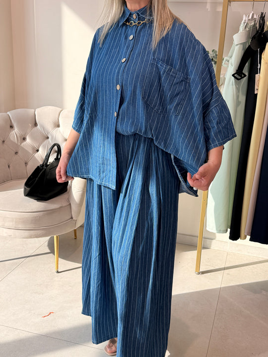 Ensemble LULU : chemise oversize et pantalon Palazzo