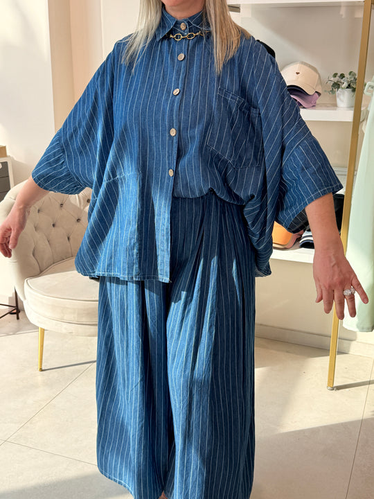 Ensemble LULU : chemise oversize et pantalon Palazzo