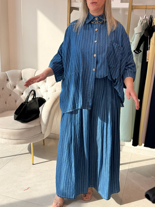 Ensemble LULU : chemise oversize et pantalon Palazzo