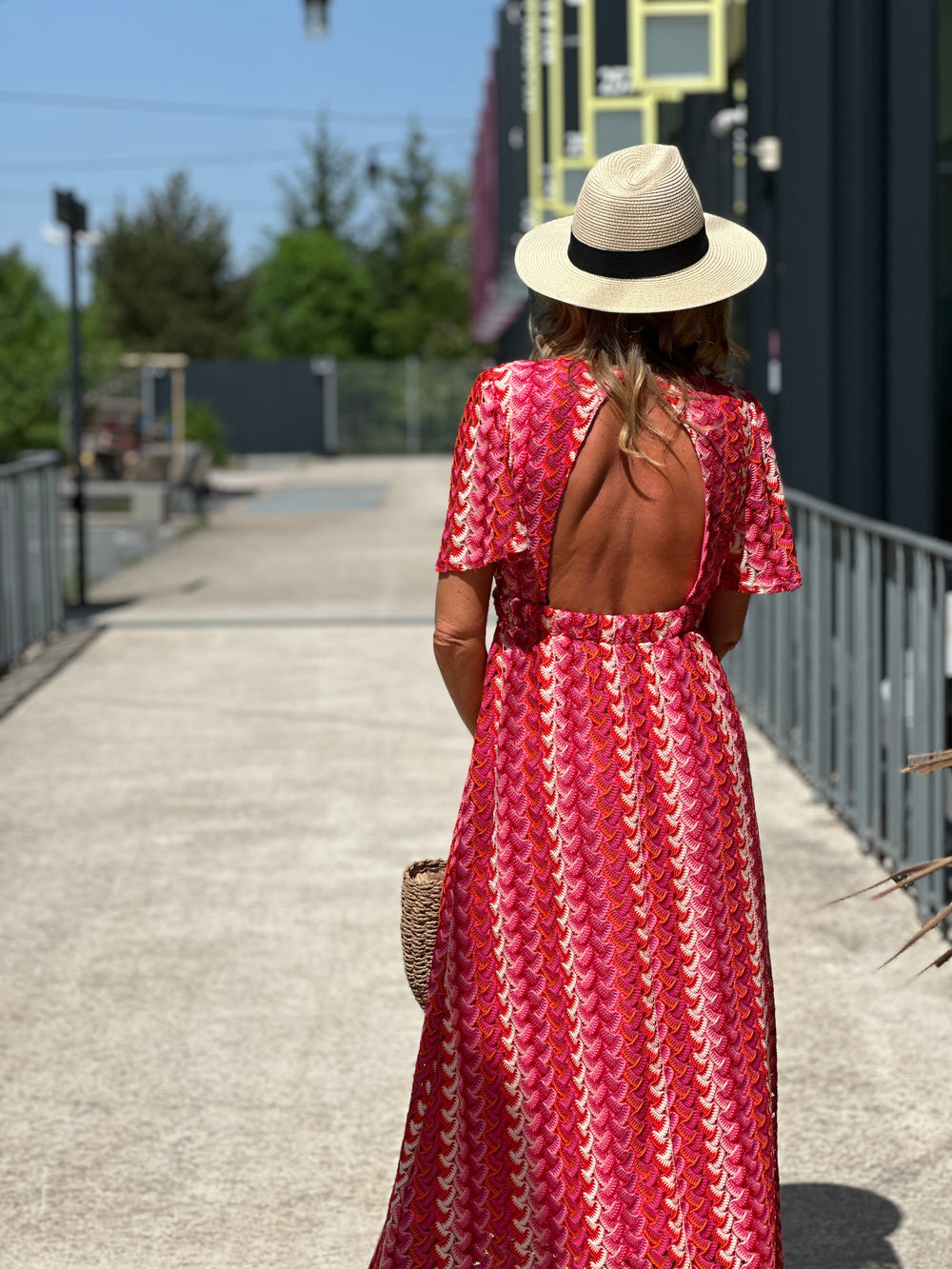 Robe crochet Fushia dos ouvert 231-1