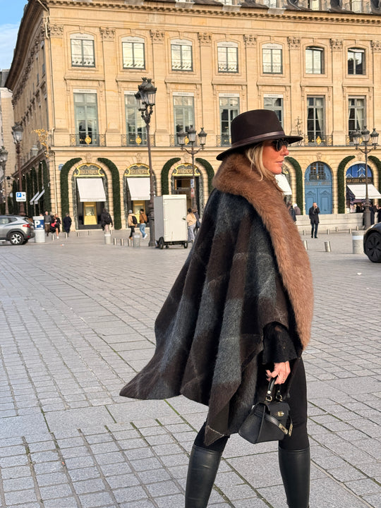 Cape fourrure carreaux gris 98825