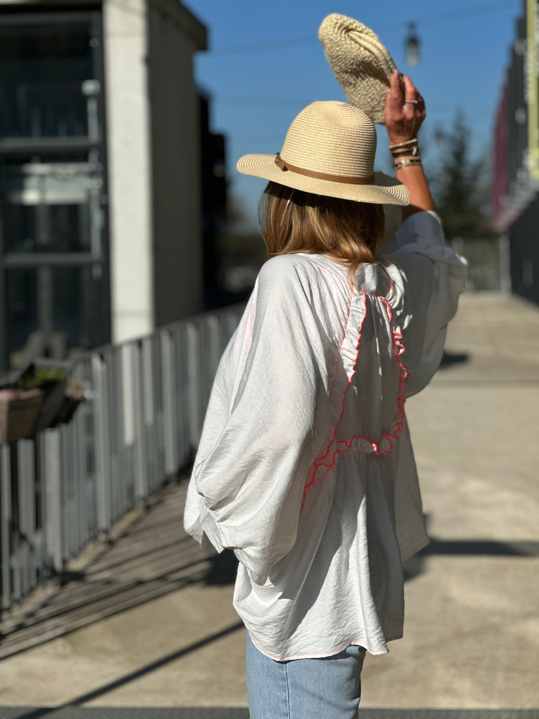 Chemise volant blanc/fluo rose 2935