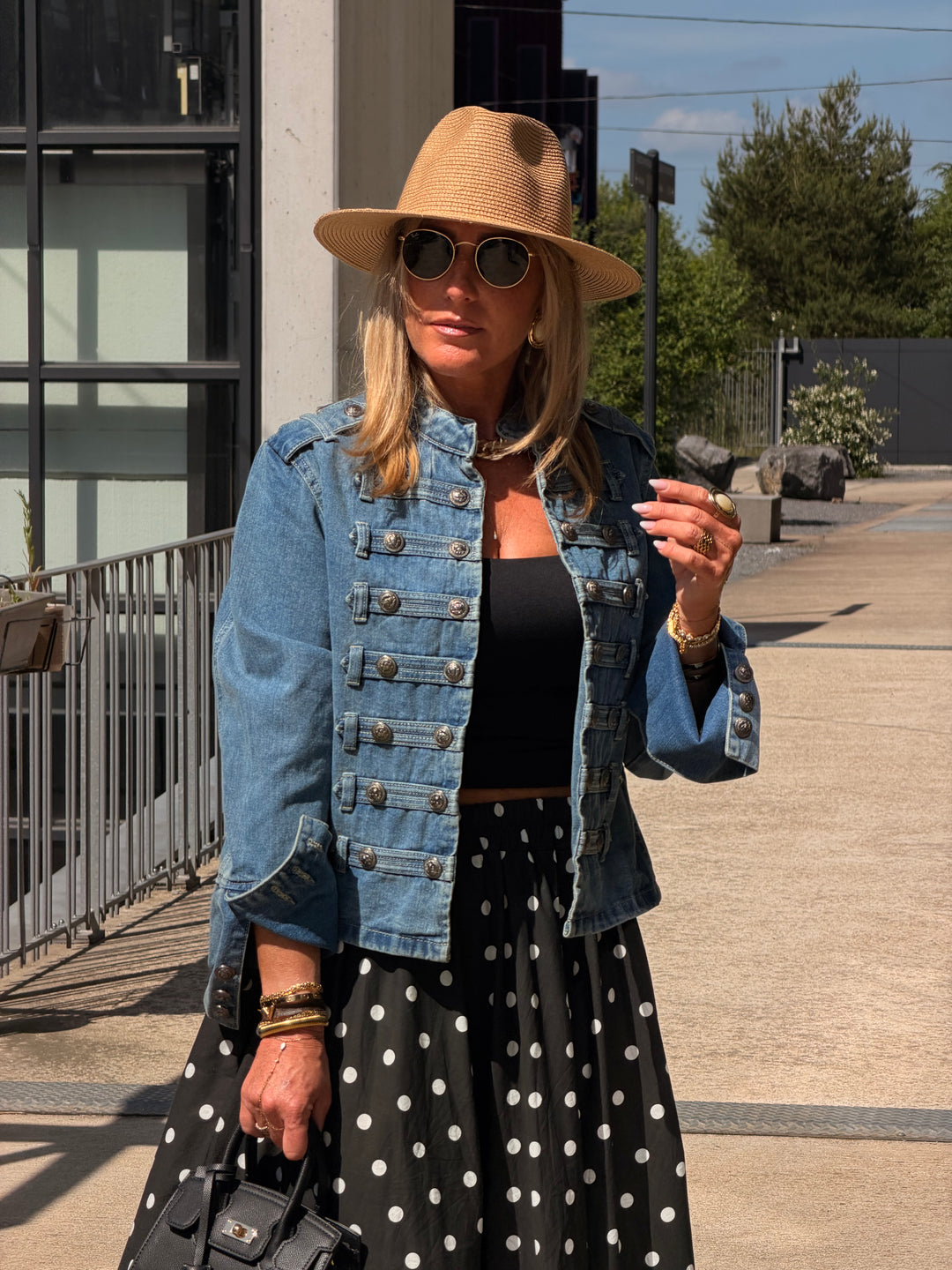 Veste jean officiel Bleu foncé 9601 (taille unique )