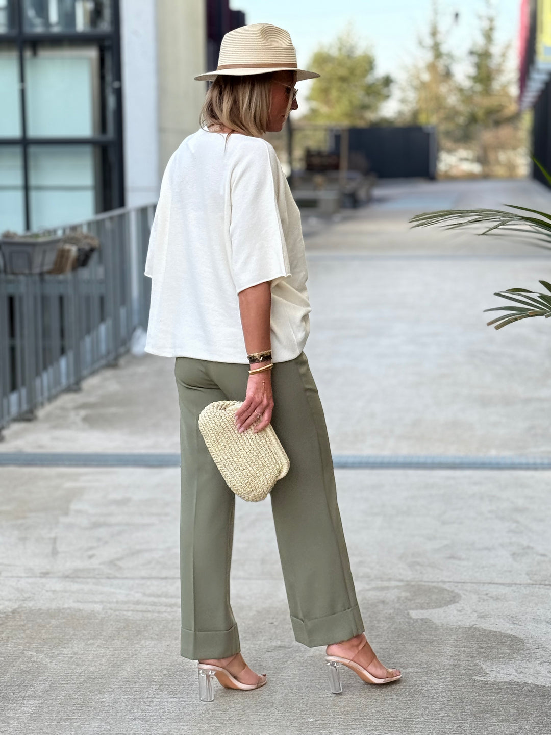 Pantalon Salomé coupe droite kaki