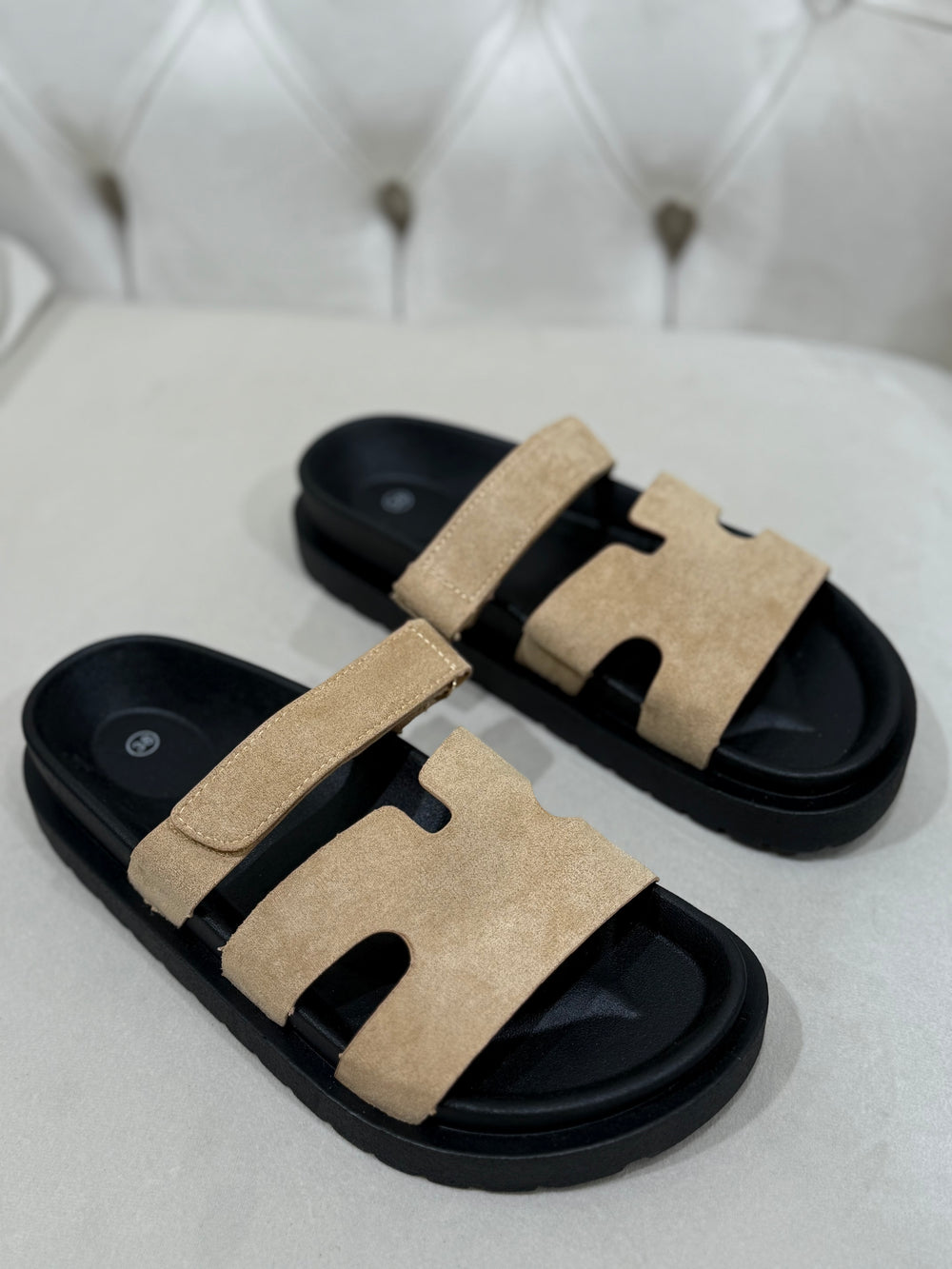 Sandales plates daim 042 camel