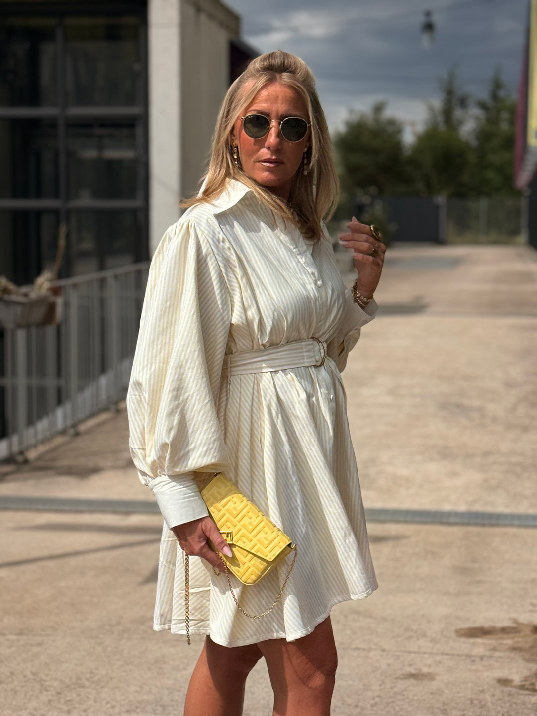 Robe chemise bouffante jaune 12623