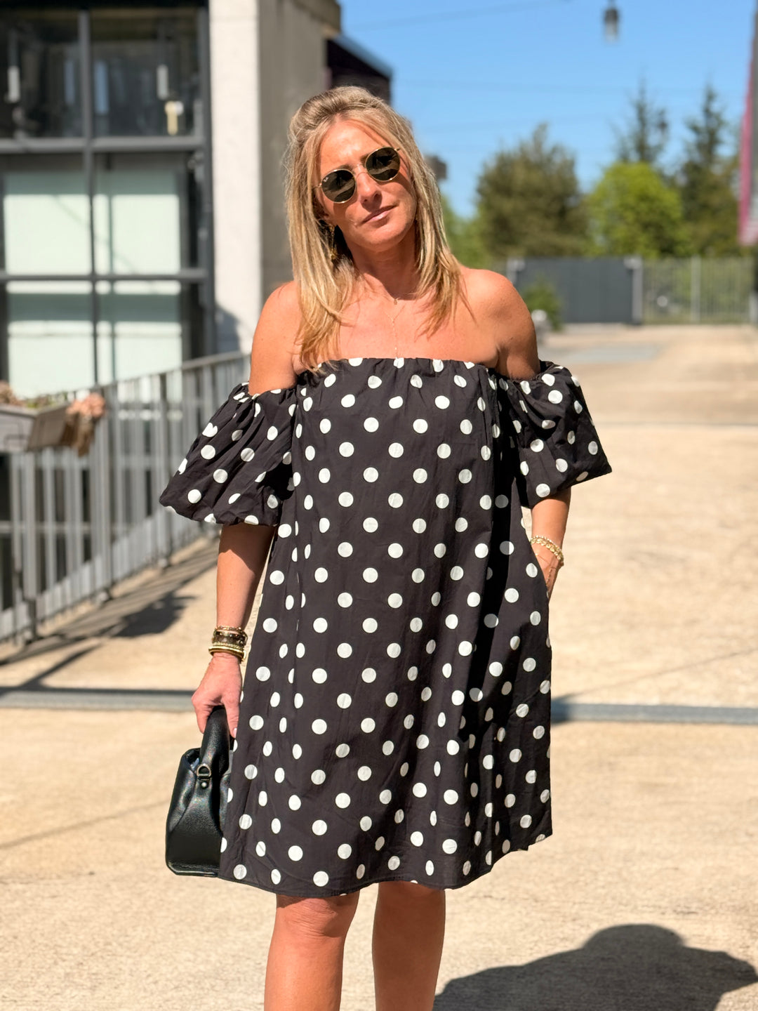 Robe NOIR courte à pois 20733