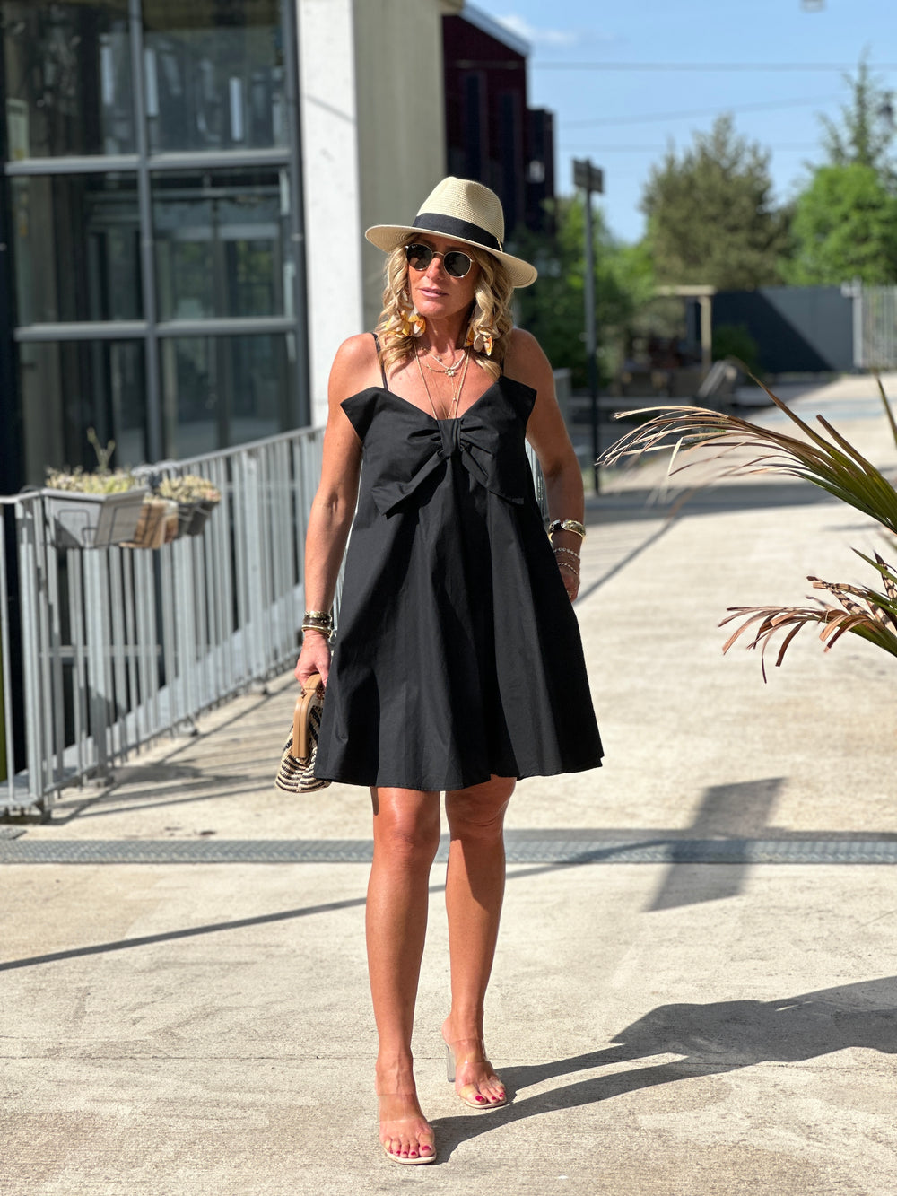 Robe noeud bretelle noir 5789