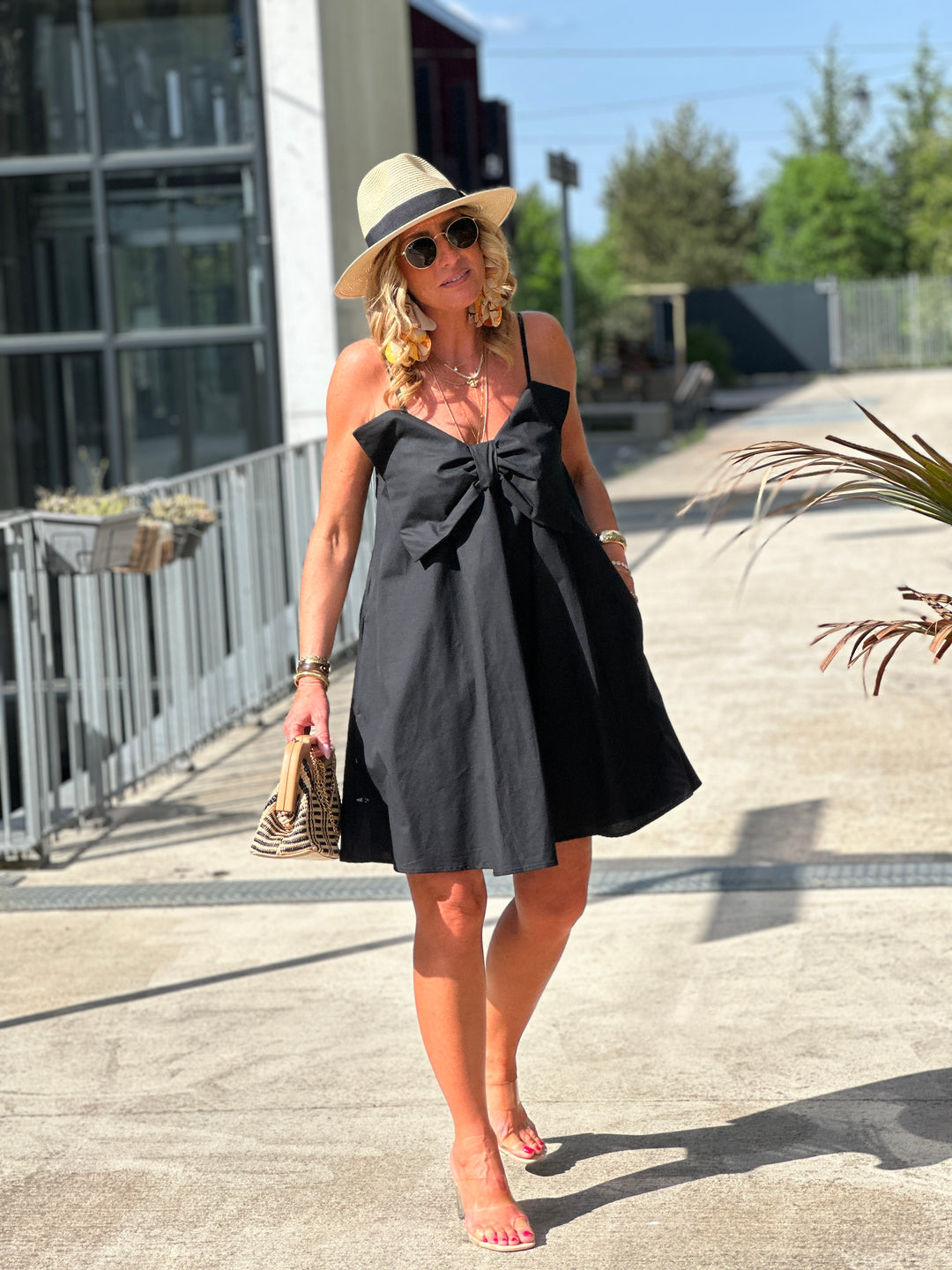 Robe noeud bretelle noir 5789