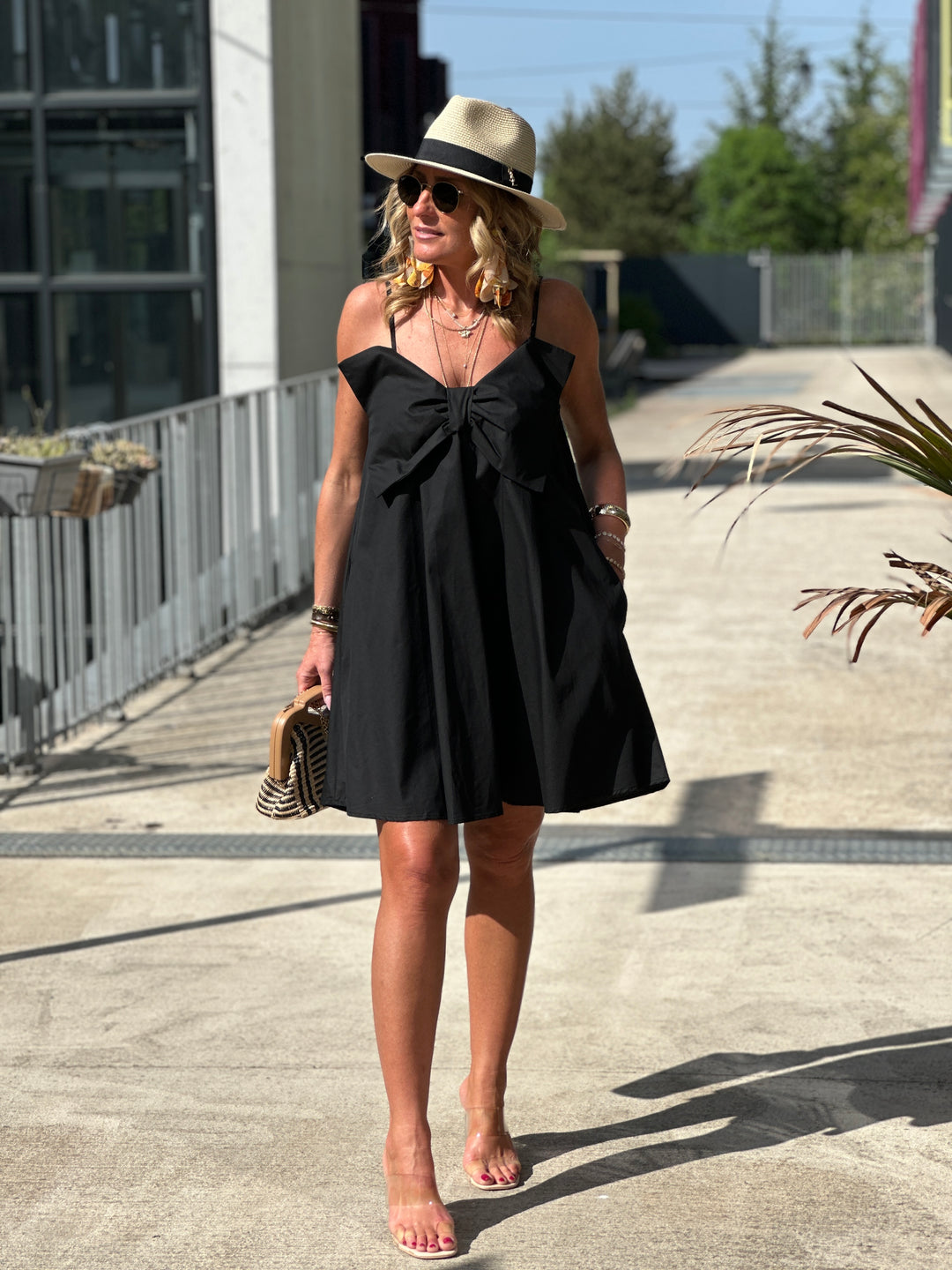 Robe noeud bretelle noir 5789