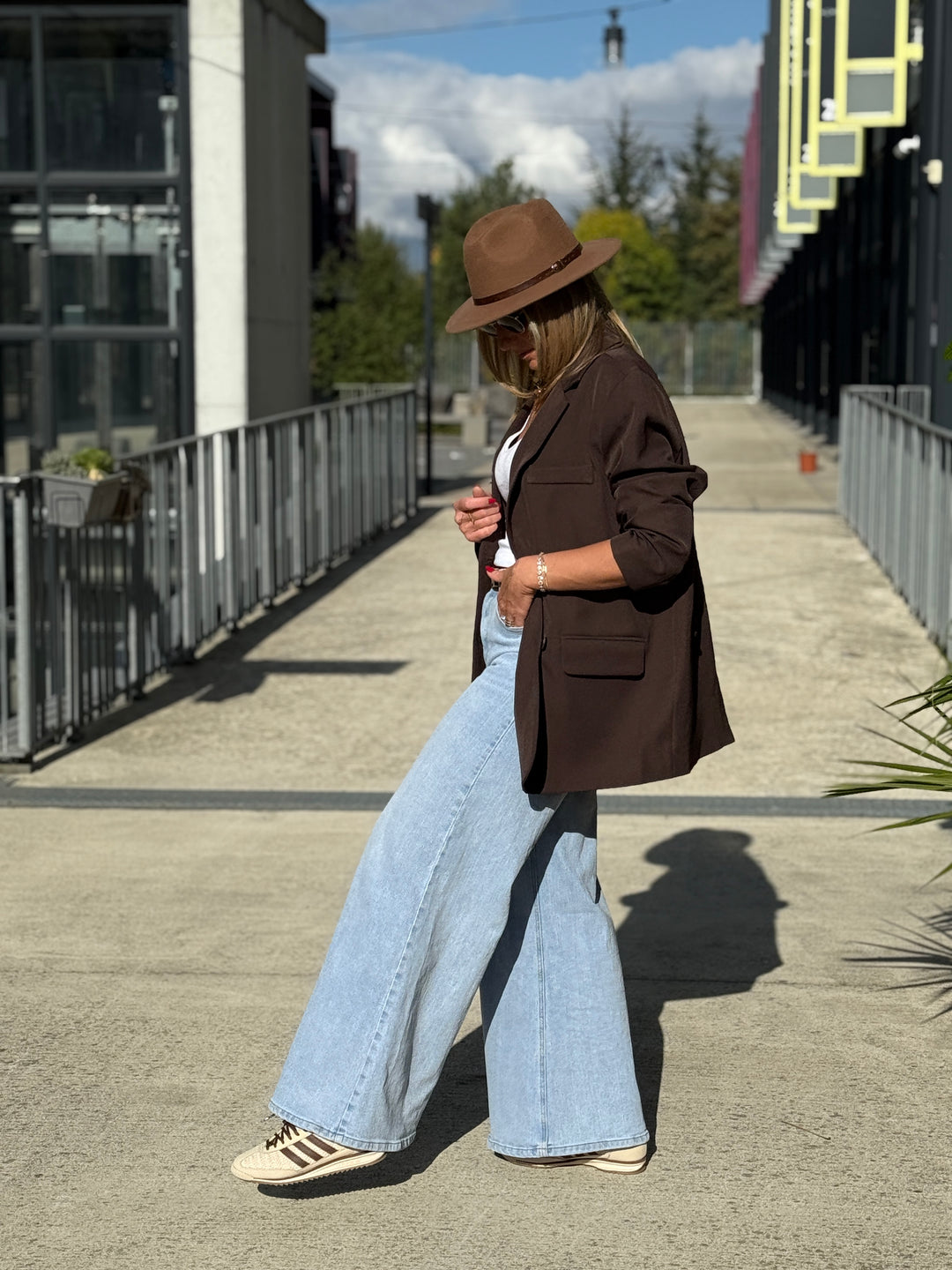 Blazer oversize ouvert dos En Marron Elodie