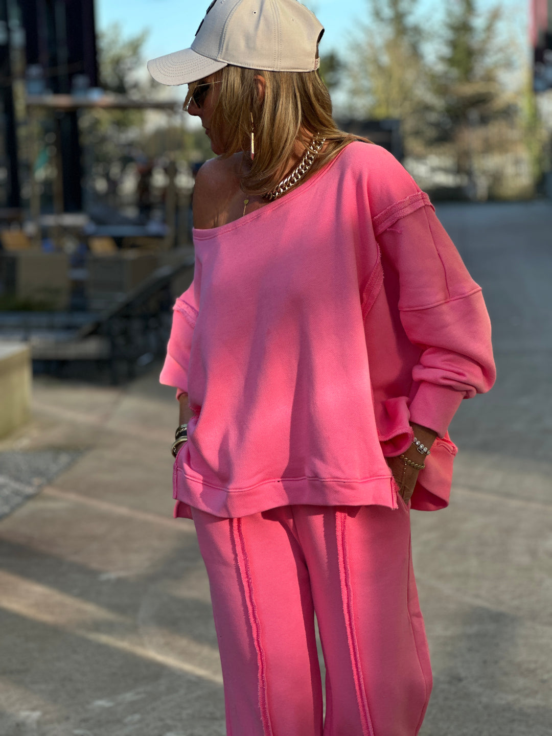 Ensemble jogging rose