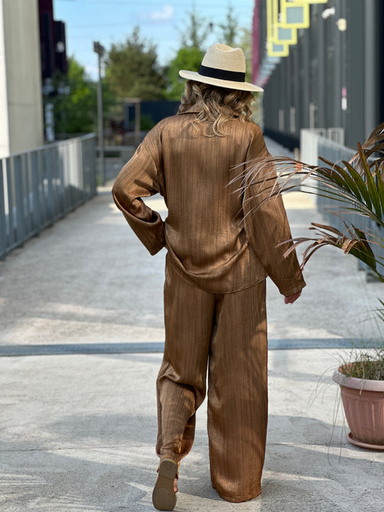 Ensemble chemise et pantalon camel 1337