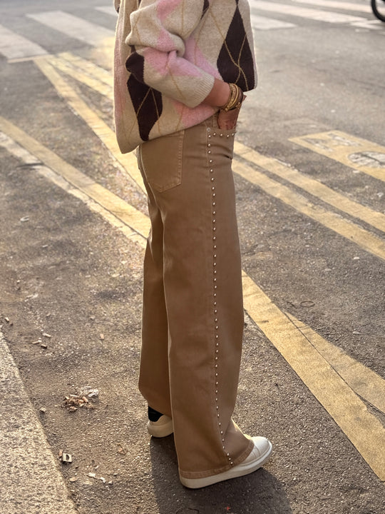 Jean Droite beige cloutés Y3378