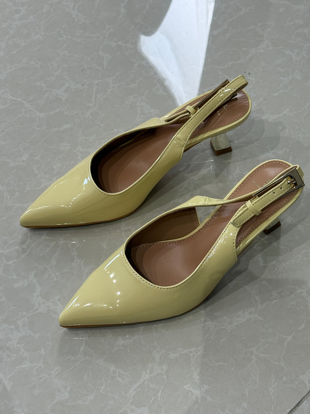 Talon Venis Jaune F446 (4cm)