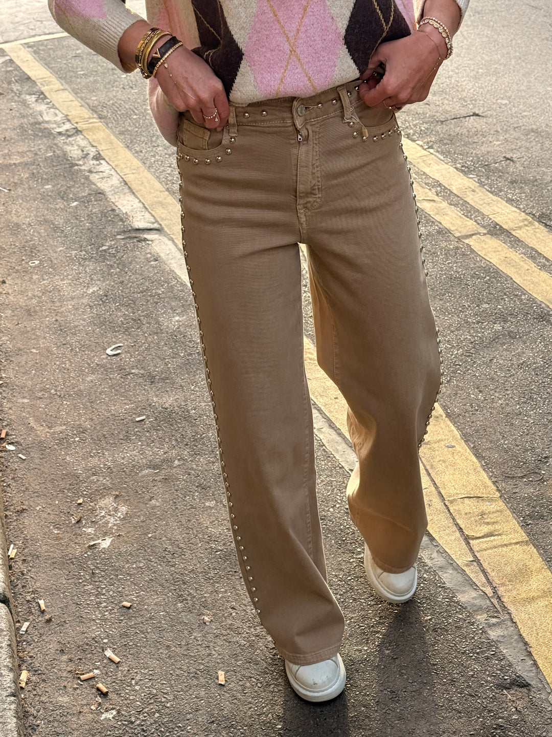 Jean Droite beige cloutés Y3378