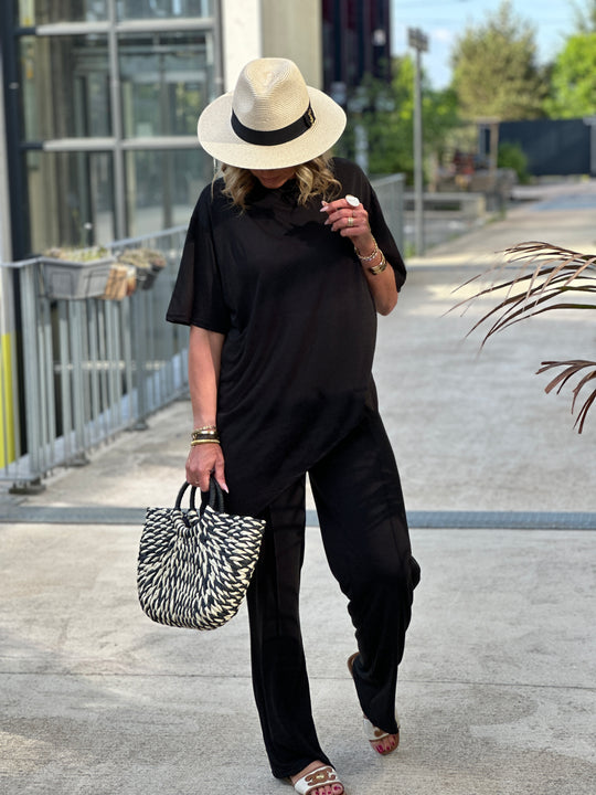 Ensemble t-shirt et pantalon noir 187