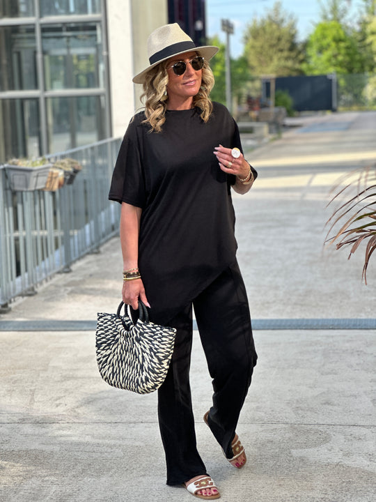 Ensemble t-shirt et pantalon noir 187