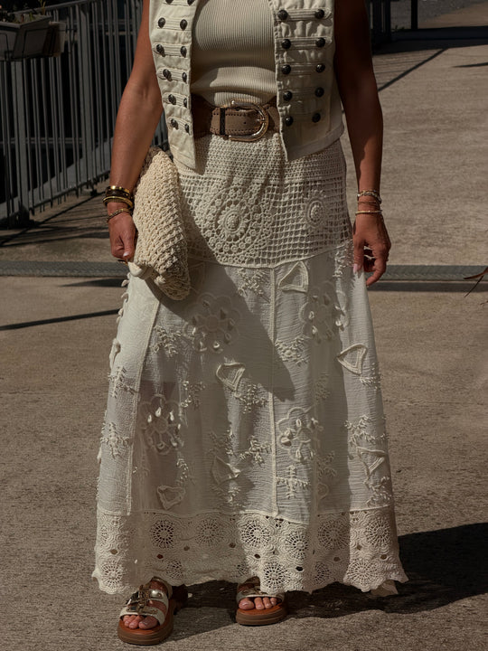 Jupe broderie anglaise beige