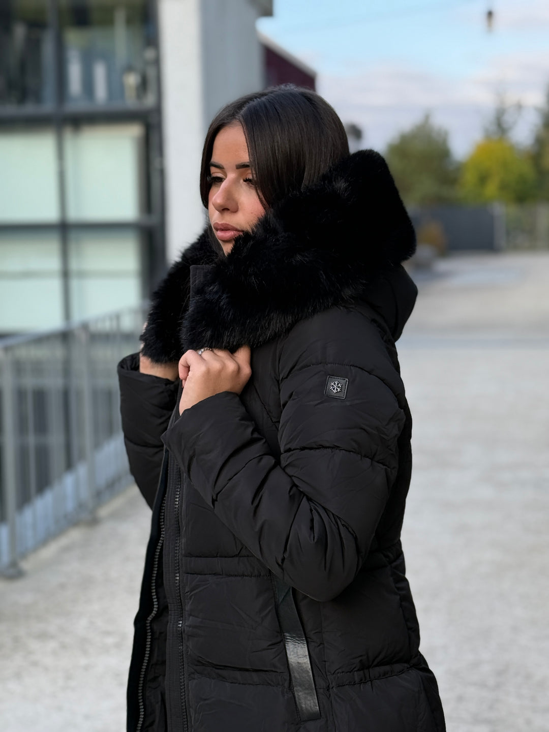 Doudoune longue capuche fourrure noir 25510
