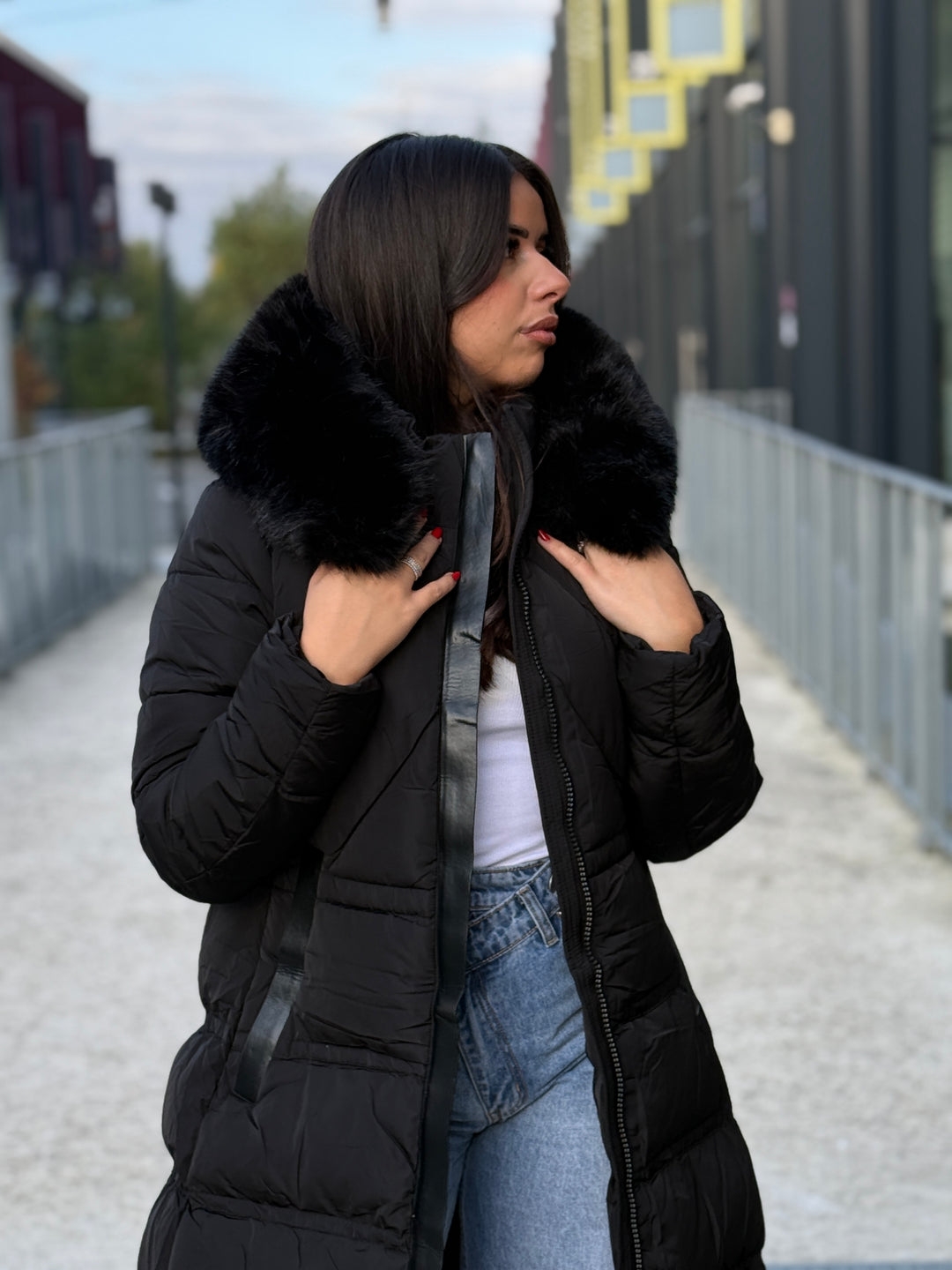 Doudoune longue capuche fourrure noir 25510