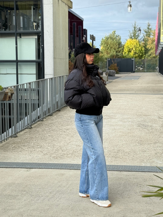 Doudoune court cintré à la taille Noir 2021 (plume)