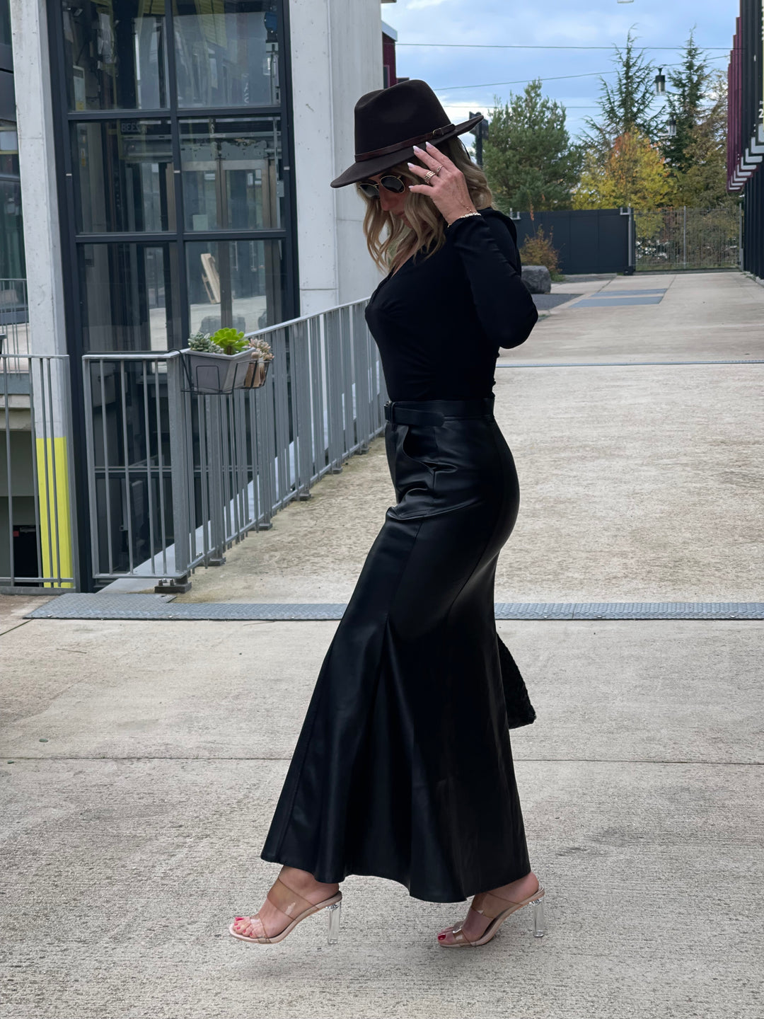 Jupe similicuir longue évasée Noir 7997