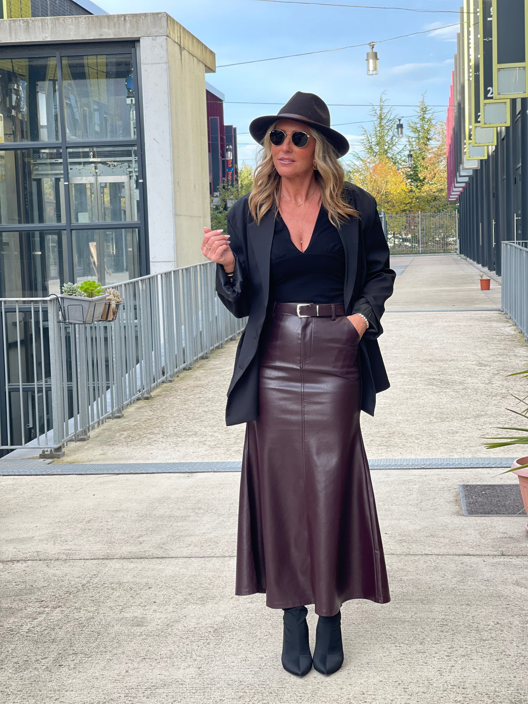 Jupe similicuir longue évasée Bordeaux 2001