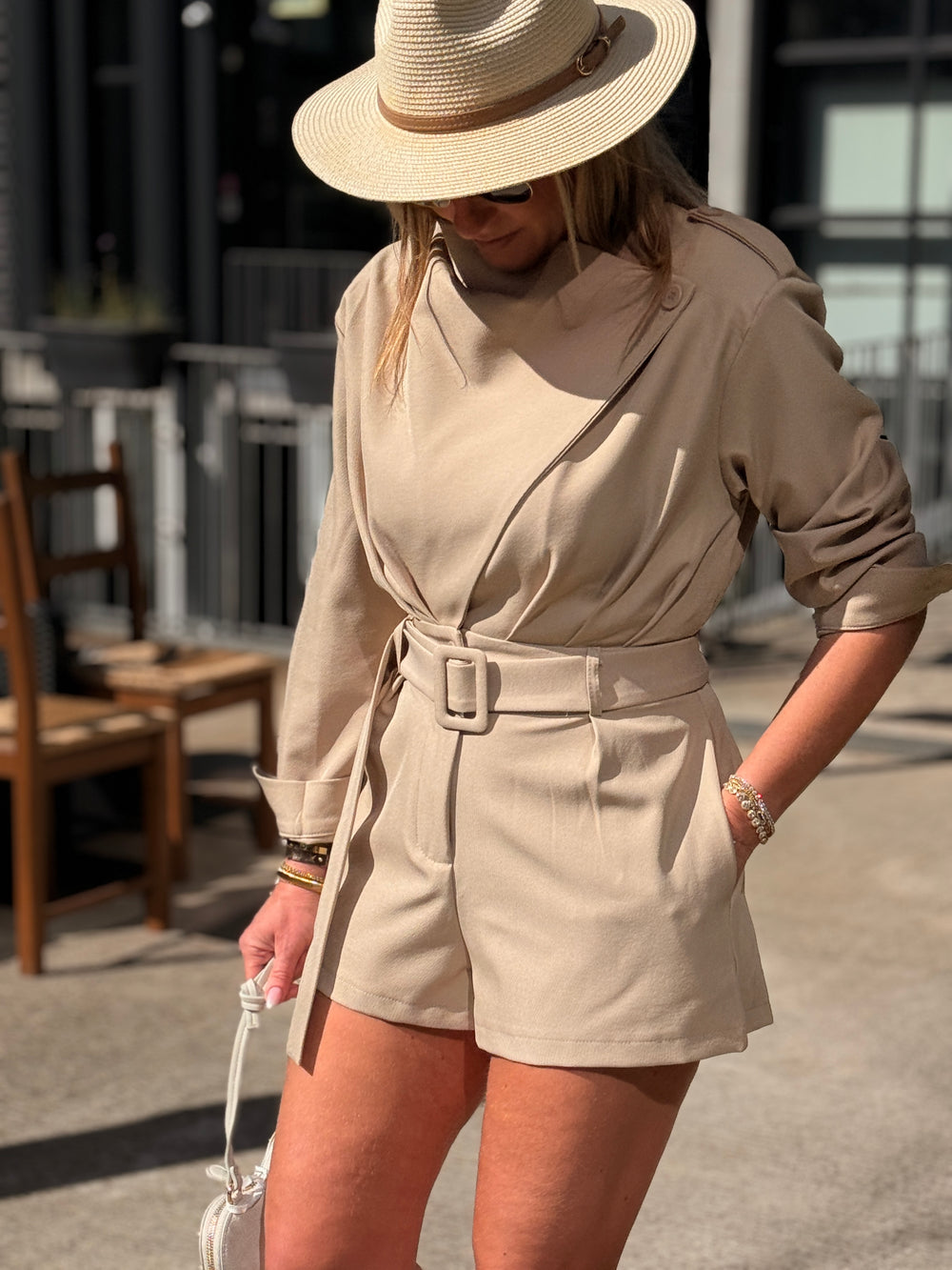 Combi-short avec ceinture Taupe (taille petit)