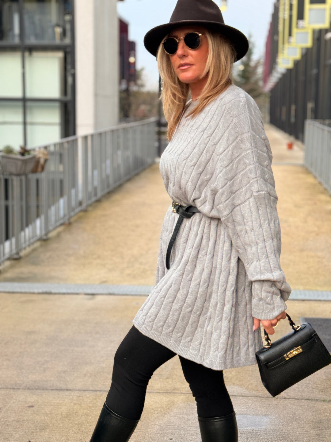 Pull tressé oversize PL12766 Gris
