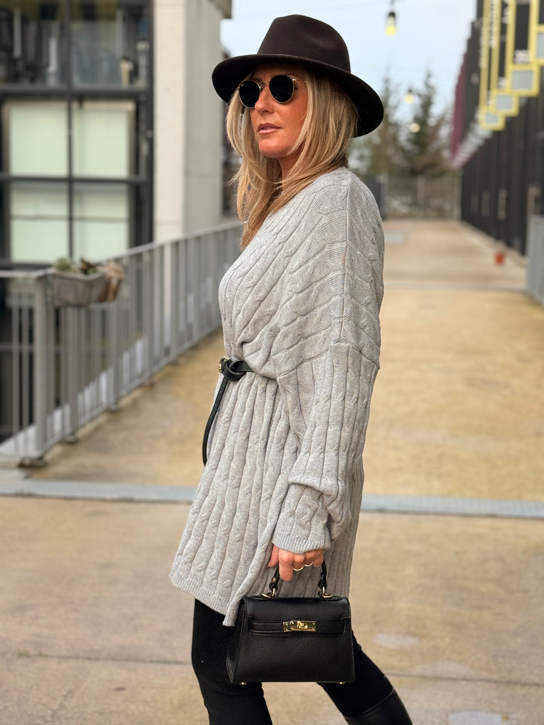 Pull tressé oversize PL12766 Gris