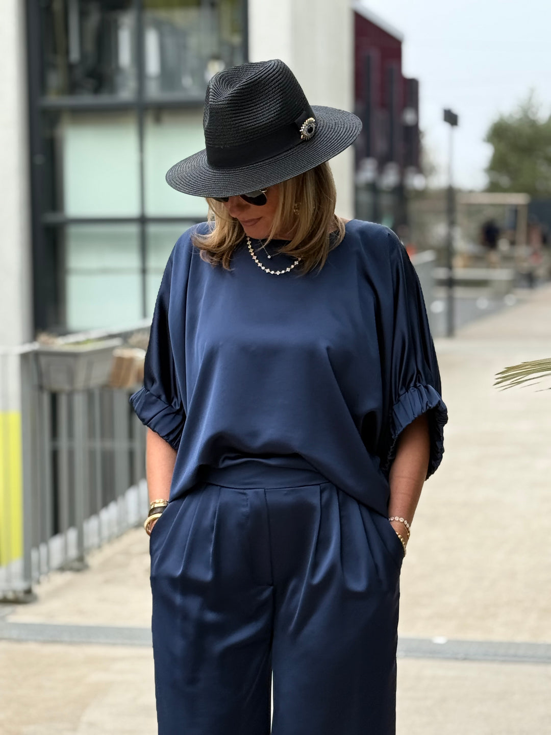 Blouse satin bleu marine