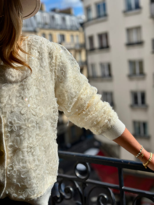Pull/gilet beige brodés fleuris 5005